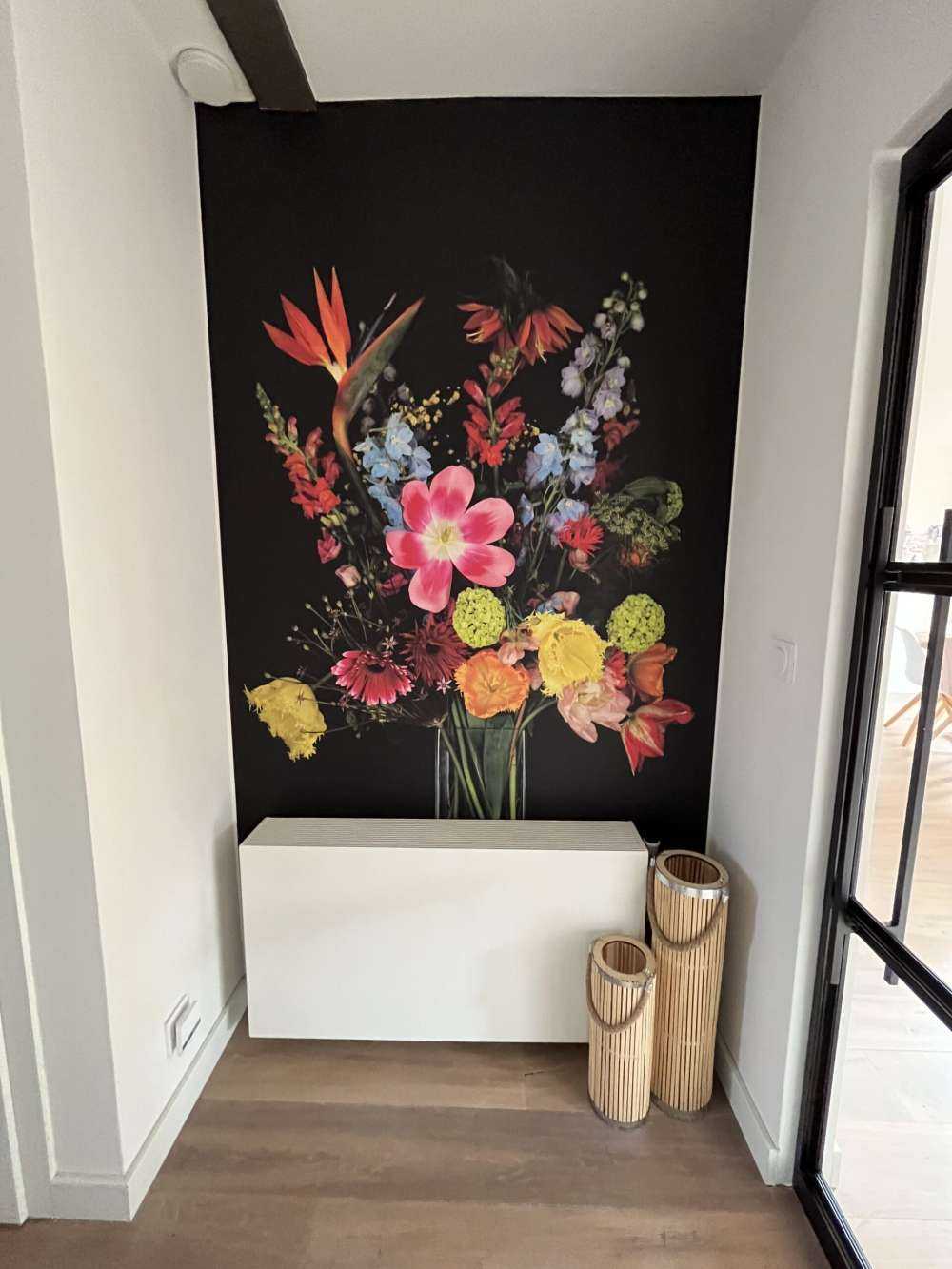 Ramo de flores en jarrón de cristal