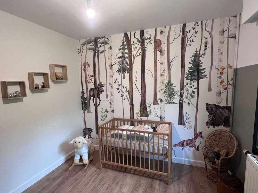 Bosque dibujado con animales de otoño