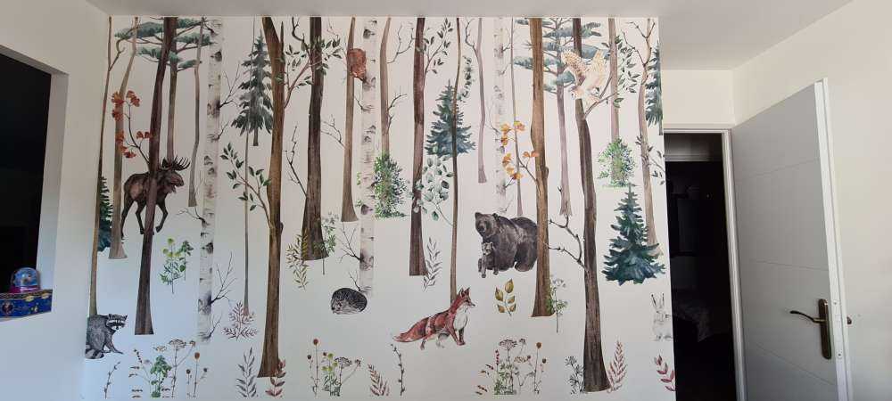 Bosque dibujado con animales de otoño