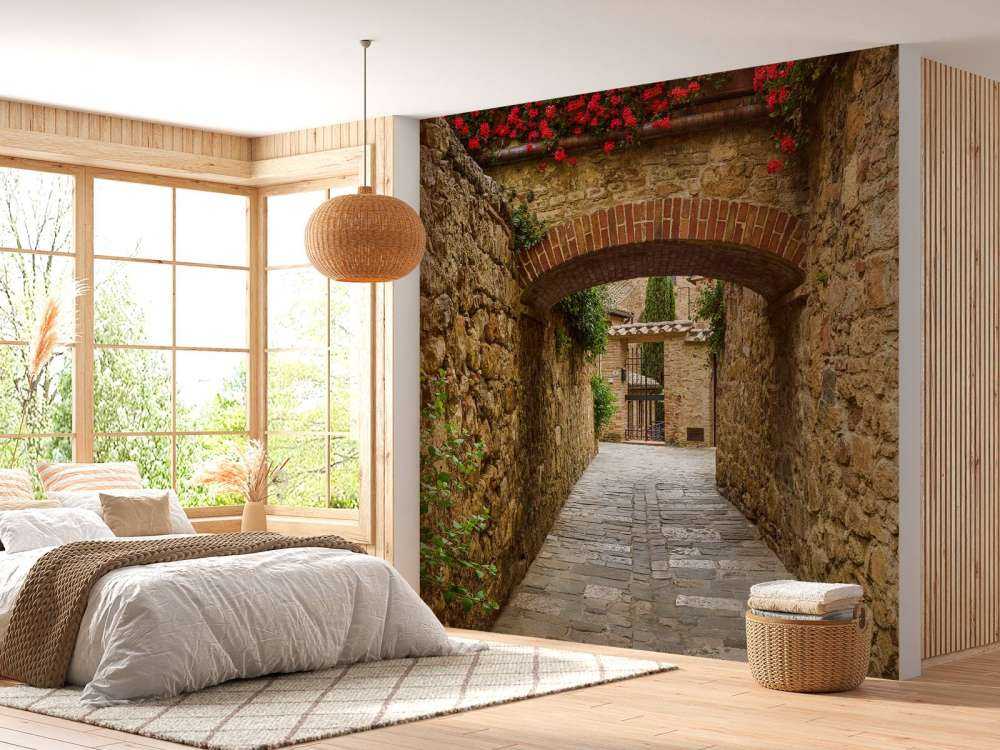Arco con flores rojas