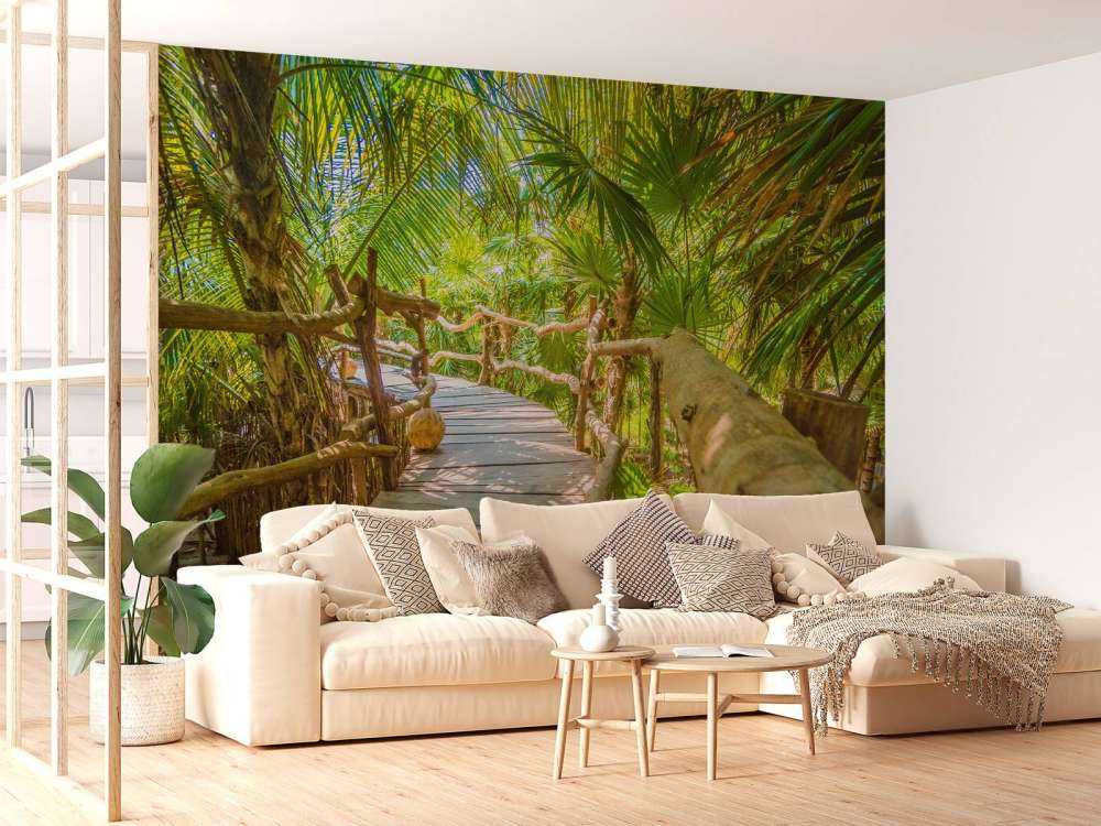 Puente en la selva tropical