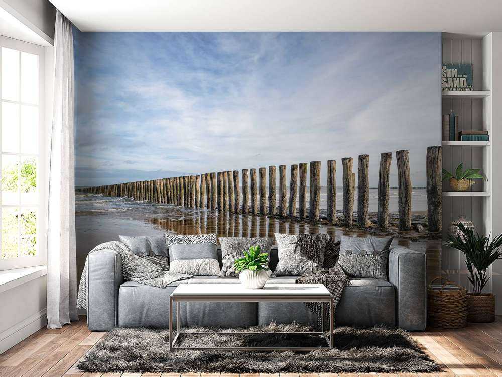 Rompeolas de madera en la costa cerca de Cadzand-Bad - NL