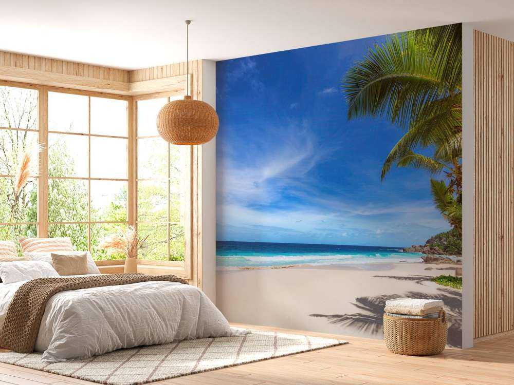 Playa tropical con palmera