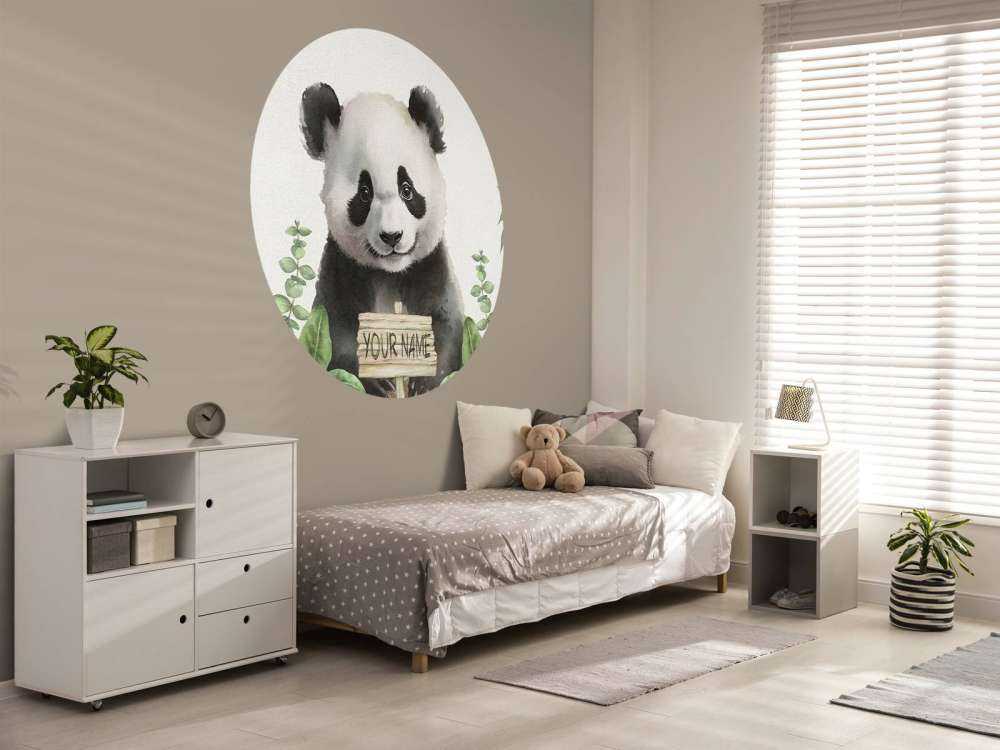 Panda bebé en la selva