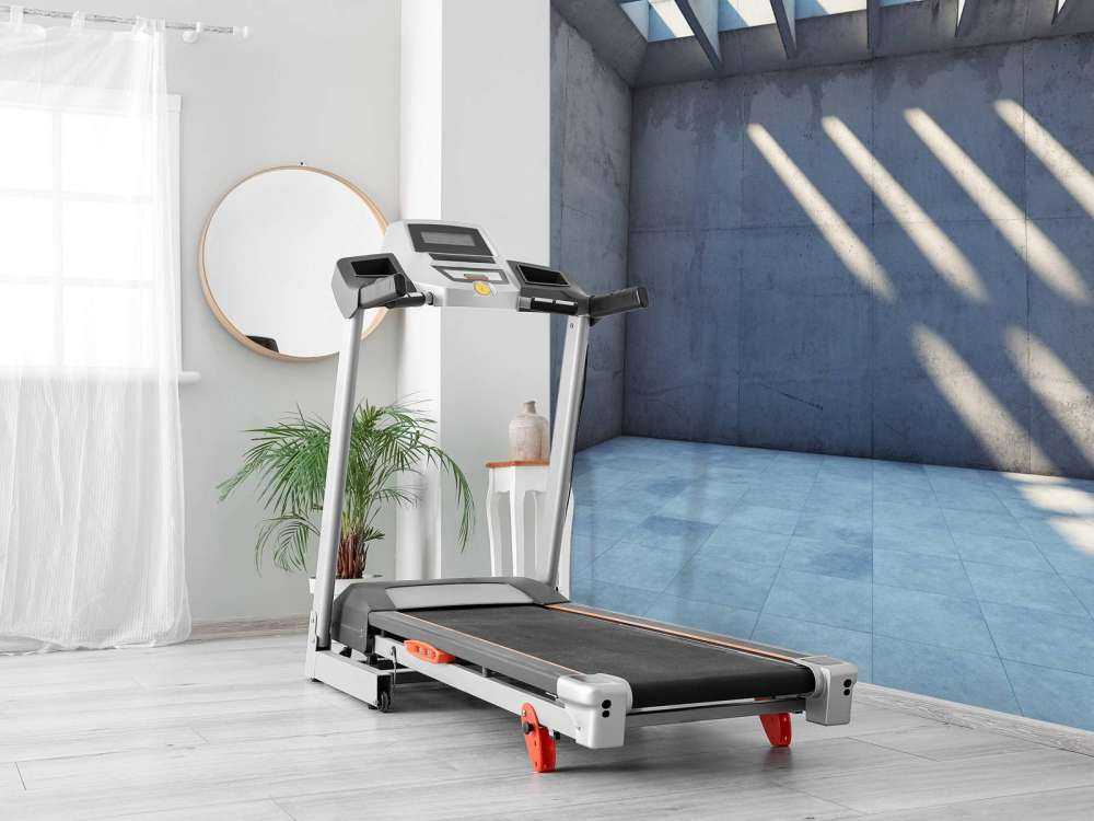 Habitación vacía con techo abierto