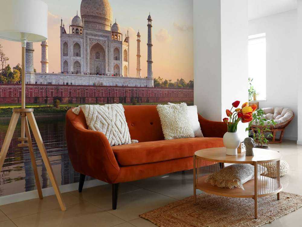 Taj Mahal por la mañana