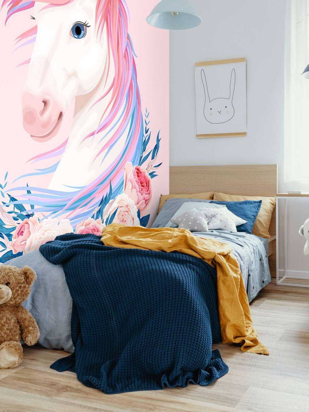 Unicornio con flores