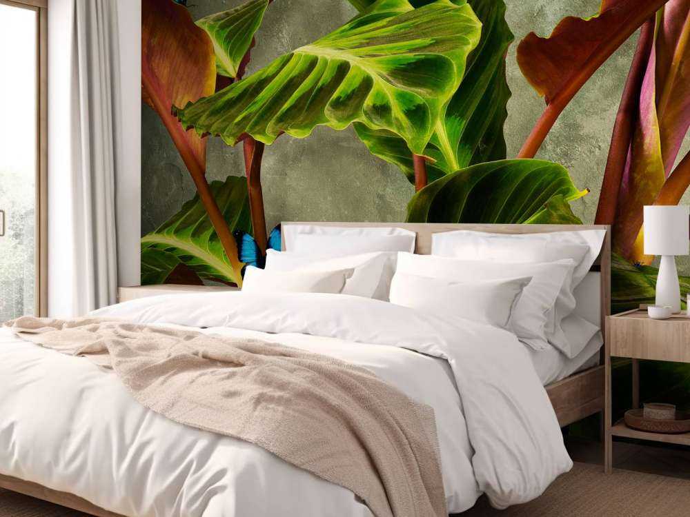 Planta verde con mariposas