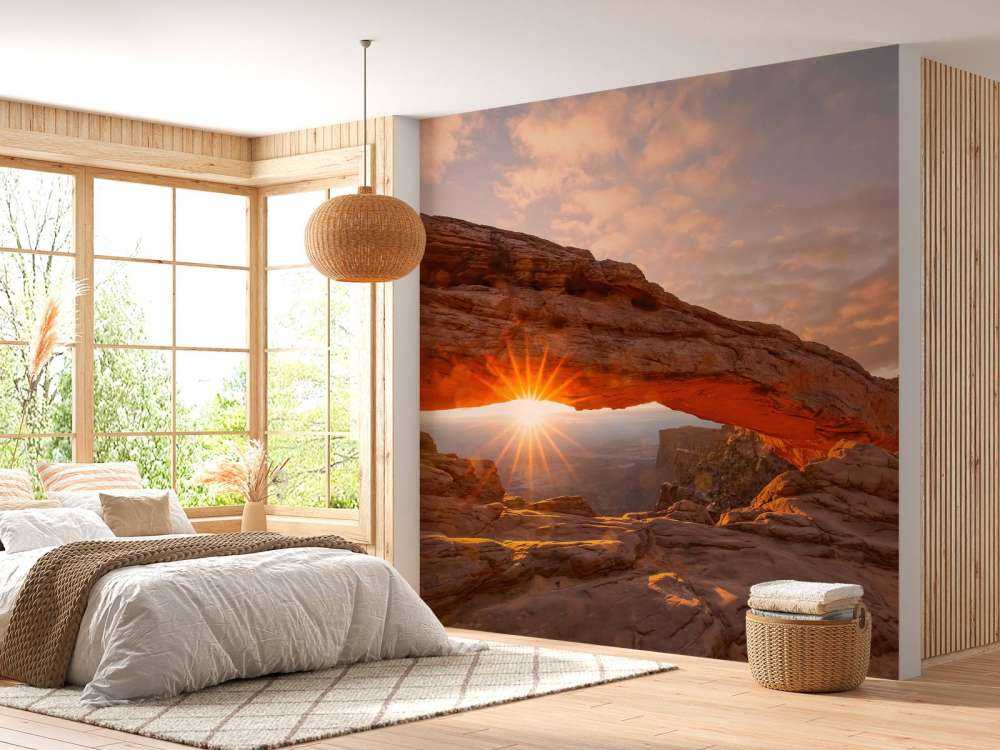 Puesta de sol bajo las rocas
