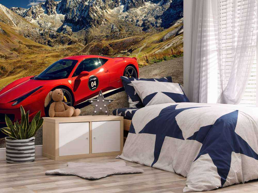 Ferrari 458 con las cumbres alpinas