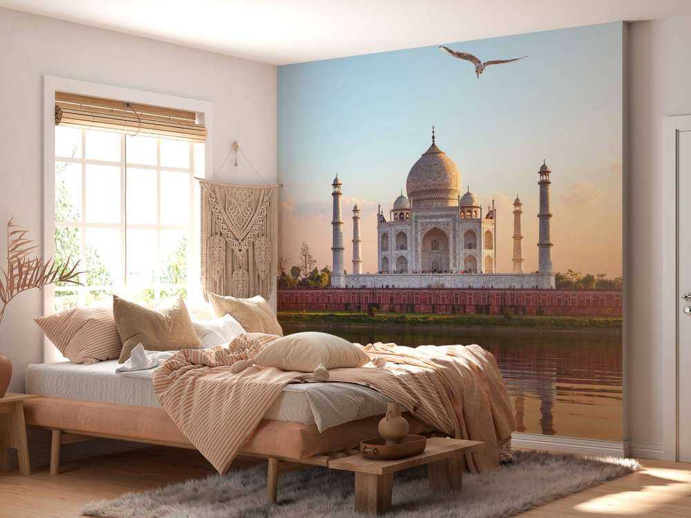 Taj Mahal por la mañana