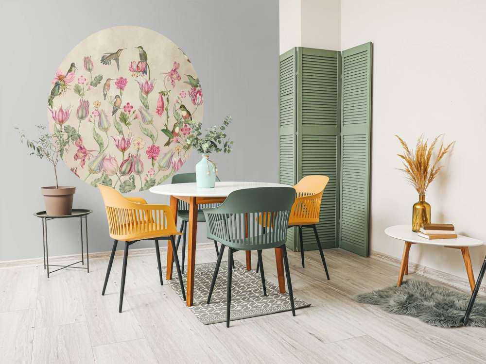 Sinfonía de Colibríes de Primavera - Elegancia de Crema Sonrojada
