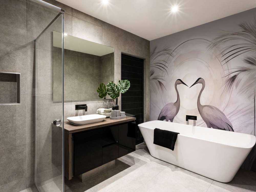 Grúas al atardecer gris