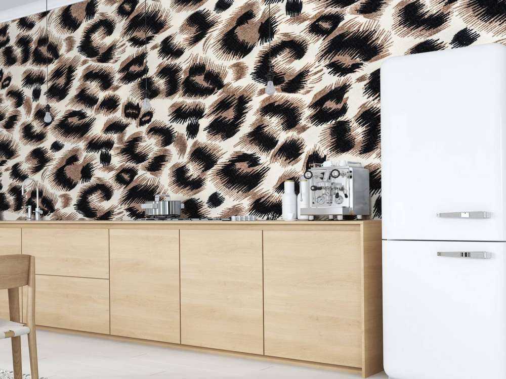 Abrigo de pantera de color beige