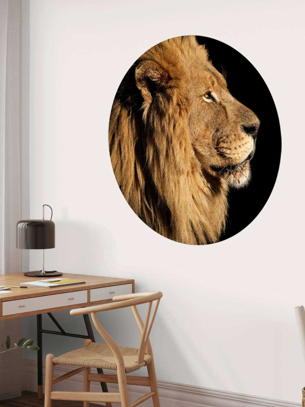 Perfil lateral de un león