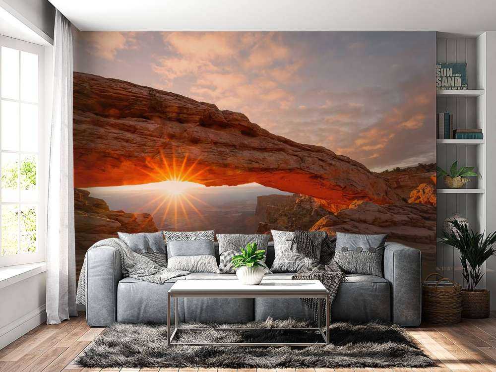 Puesta de sol bajo las rocas