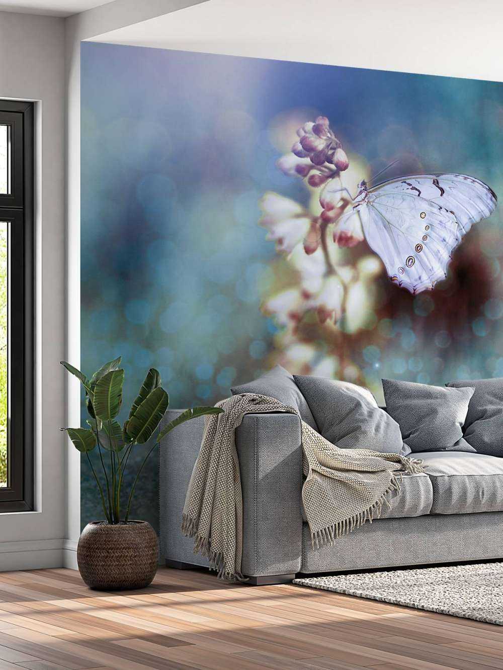 Mariposa en flor
