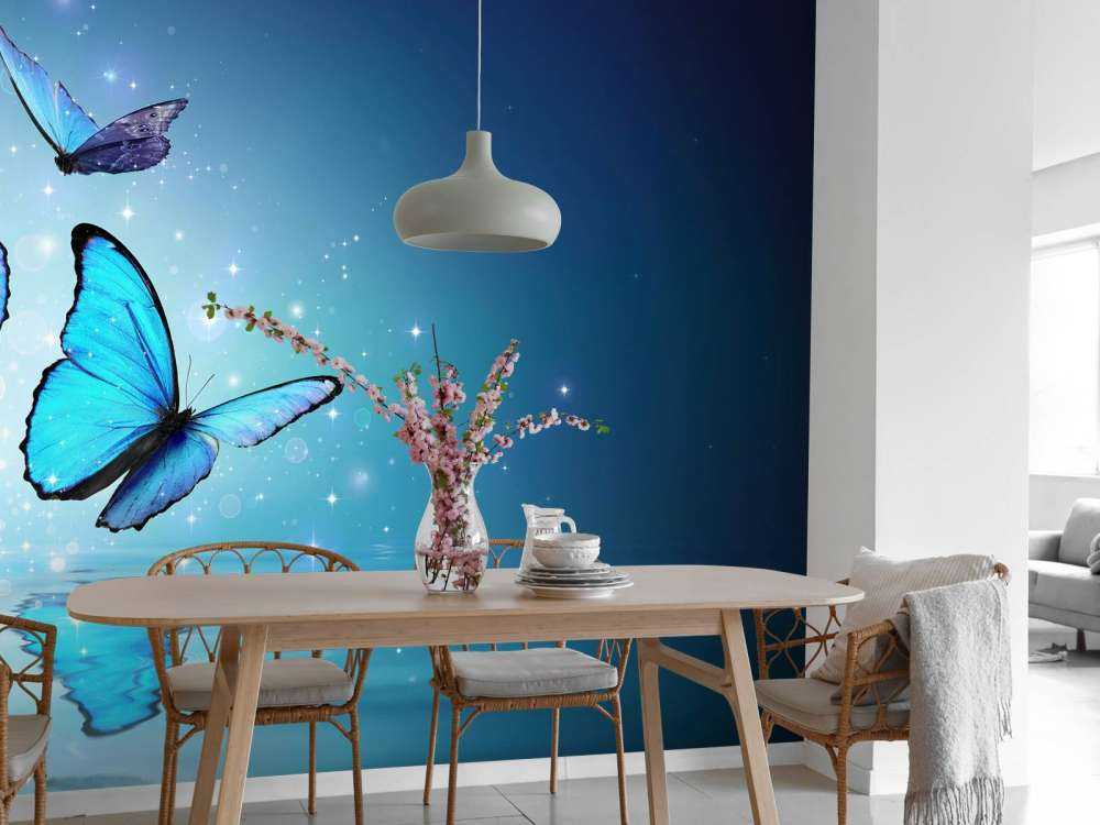 Mariposas sobre el agua