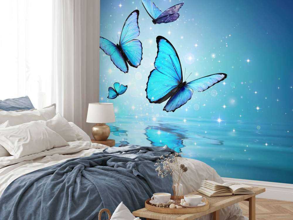 Mariposas sobre el agua