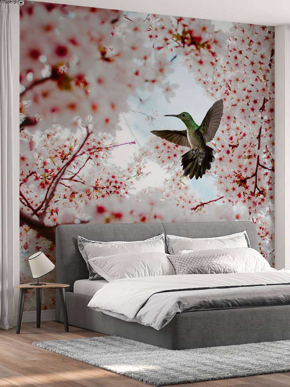 Colibrí entre las flores