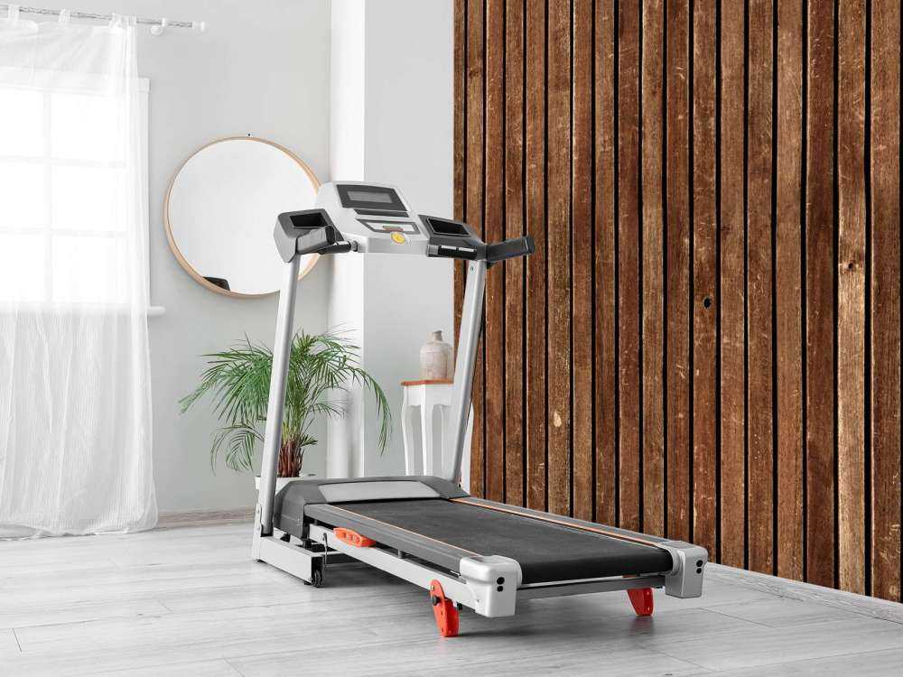 Tablas verticales de madera oscura