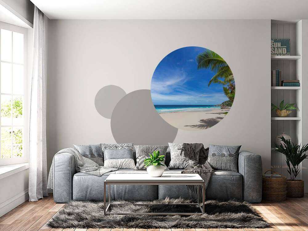 Playa tropical con palmera