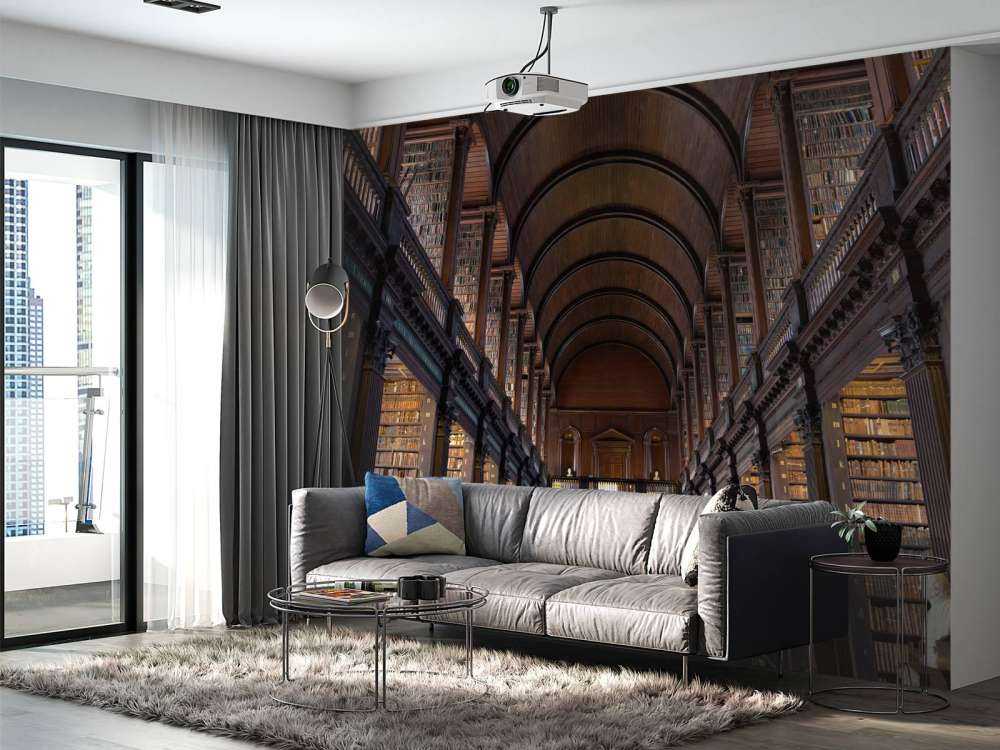 Sala de libros clásica con arcos