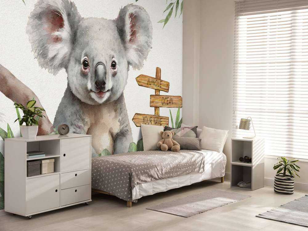 Bebé koala en la selva