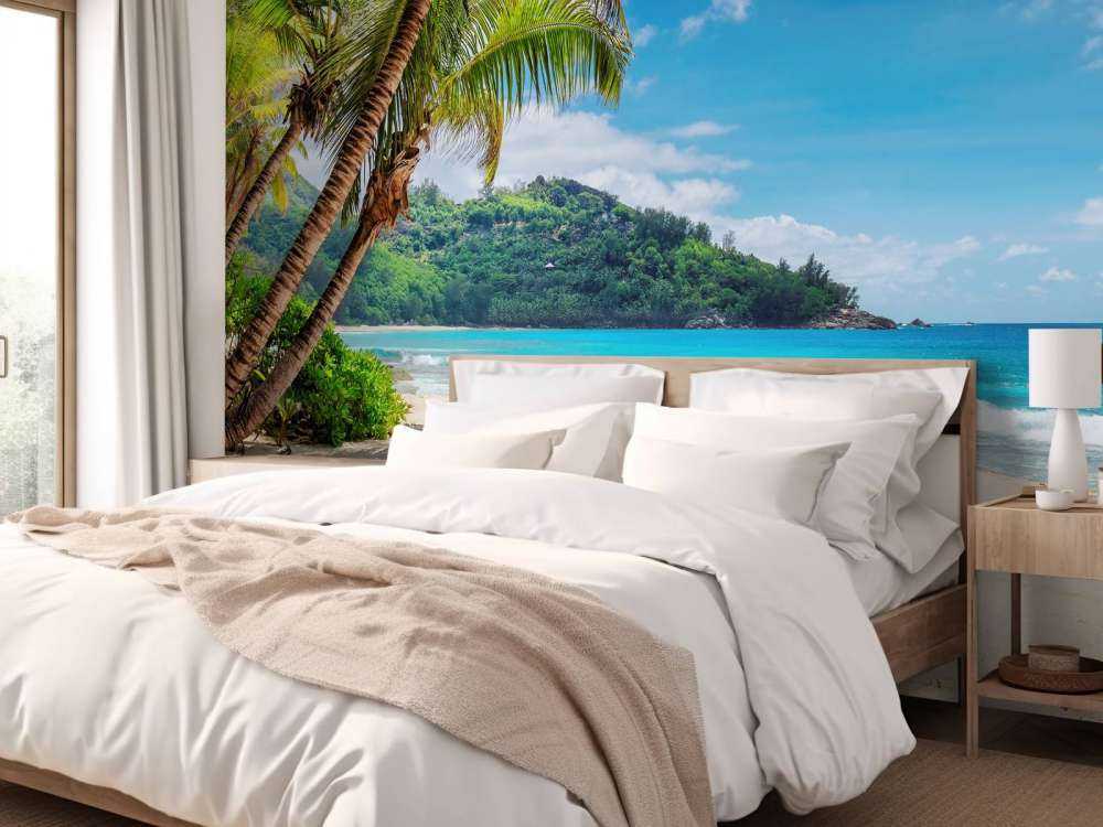 Hermosa playa con palmeras