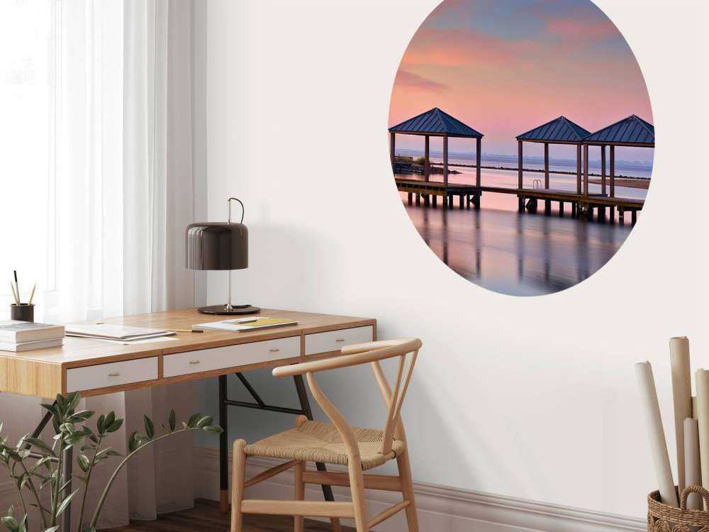 Muelle de baño al amanecer