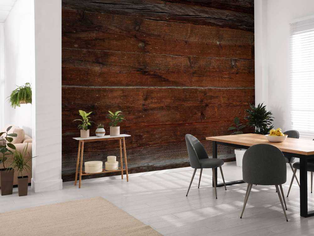 Varias tablas de madera oscura