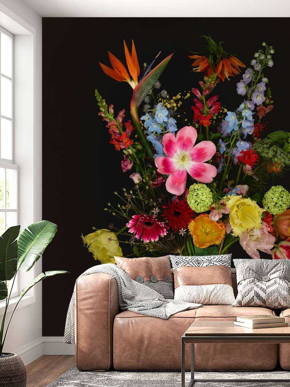 Ramo de flores en jarrón de cristal