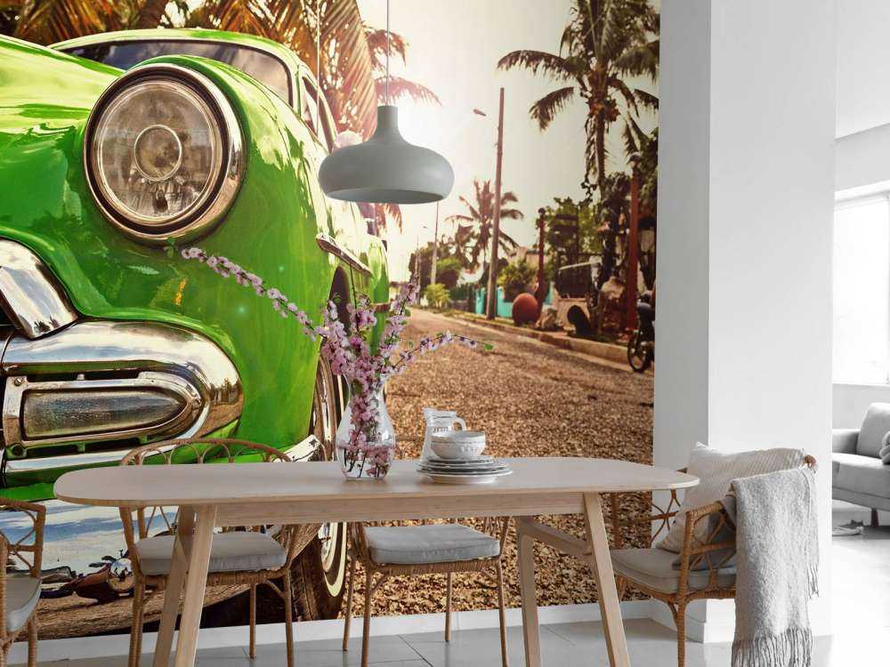 Coche clásico verde