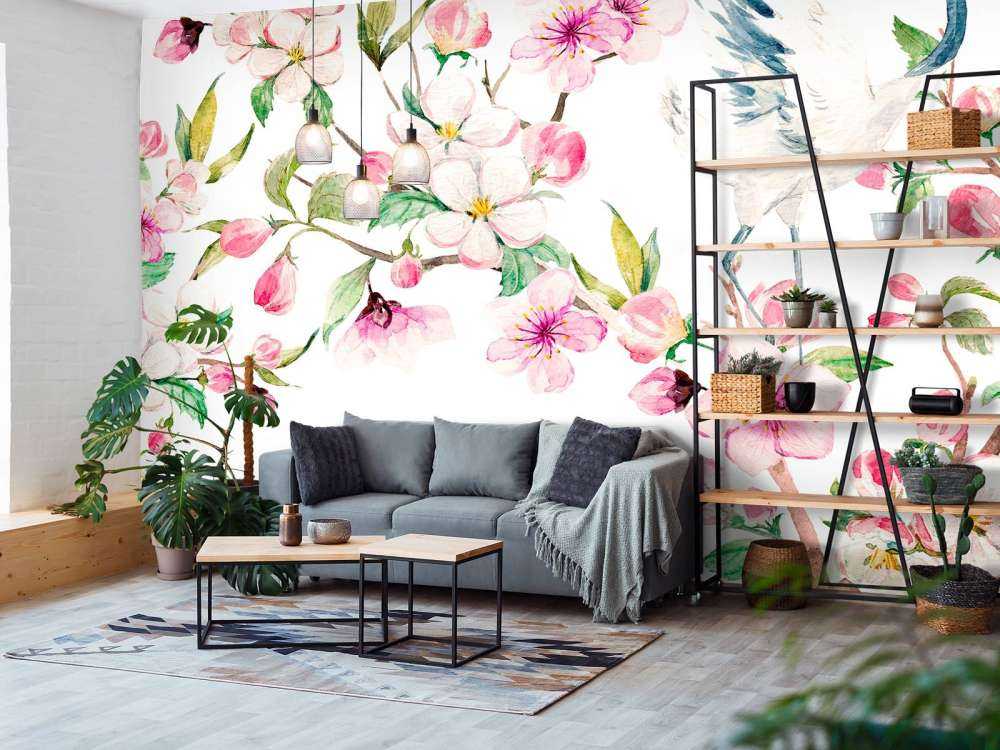 Grullas pintadas con flores