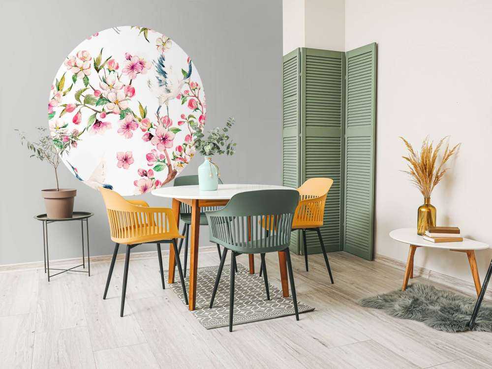 Grullas pintadas con flores
